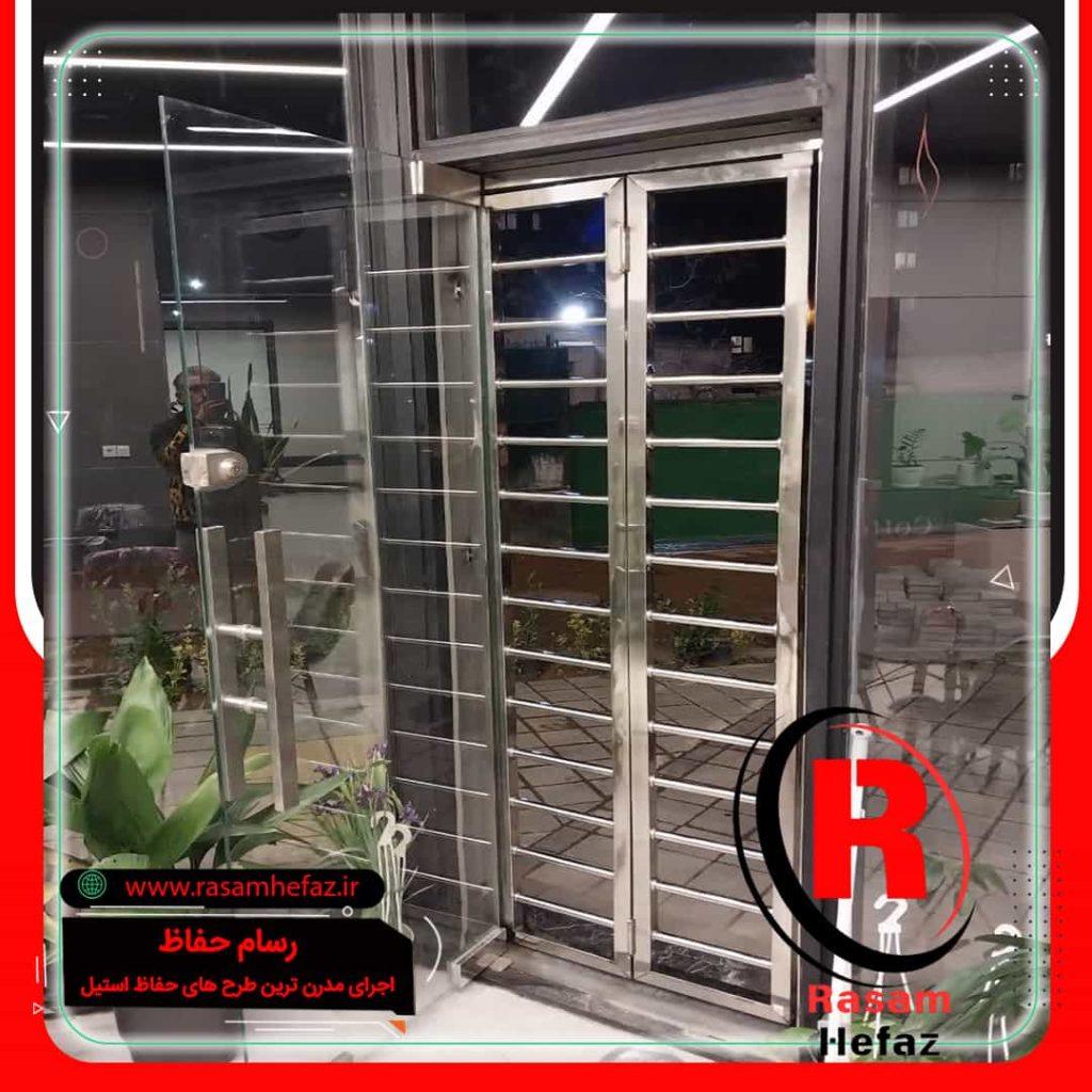 اجرای حفاظ استیل شیک درب