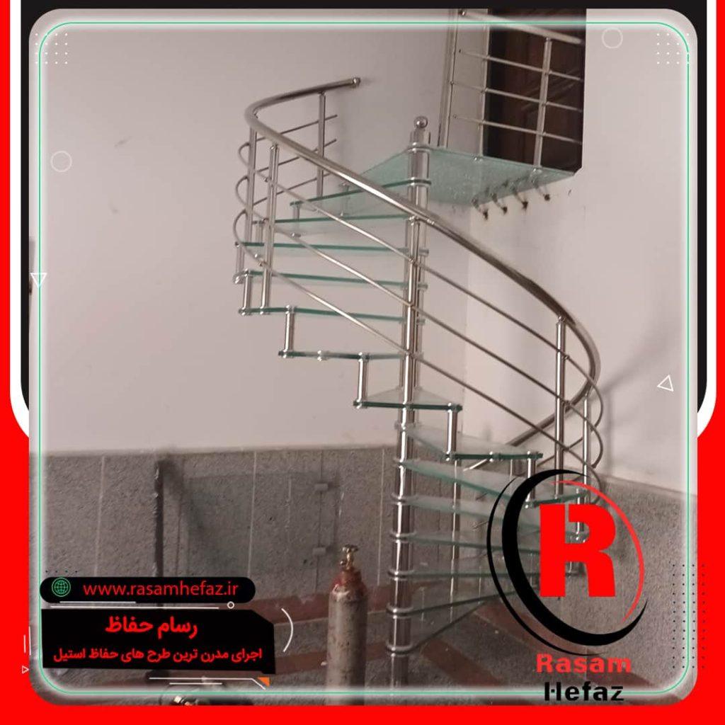 پله مارپیچ استیل شیشه ای